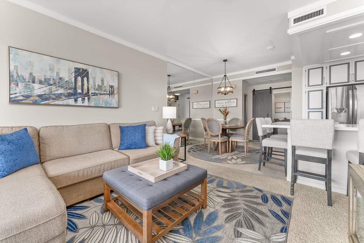Condo in Lahaina · ★4.96 · 1 bedroom · 2 beds · 2 private baths - Photo 2