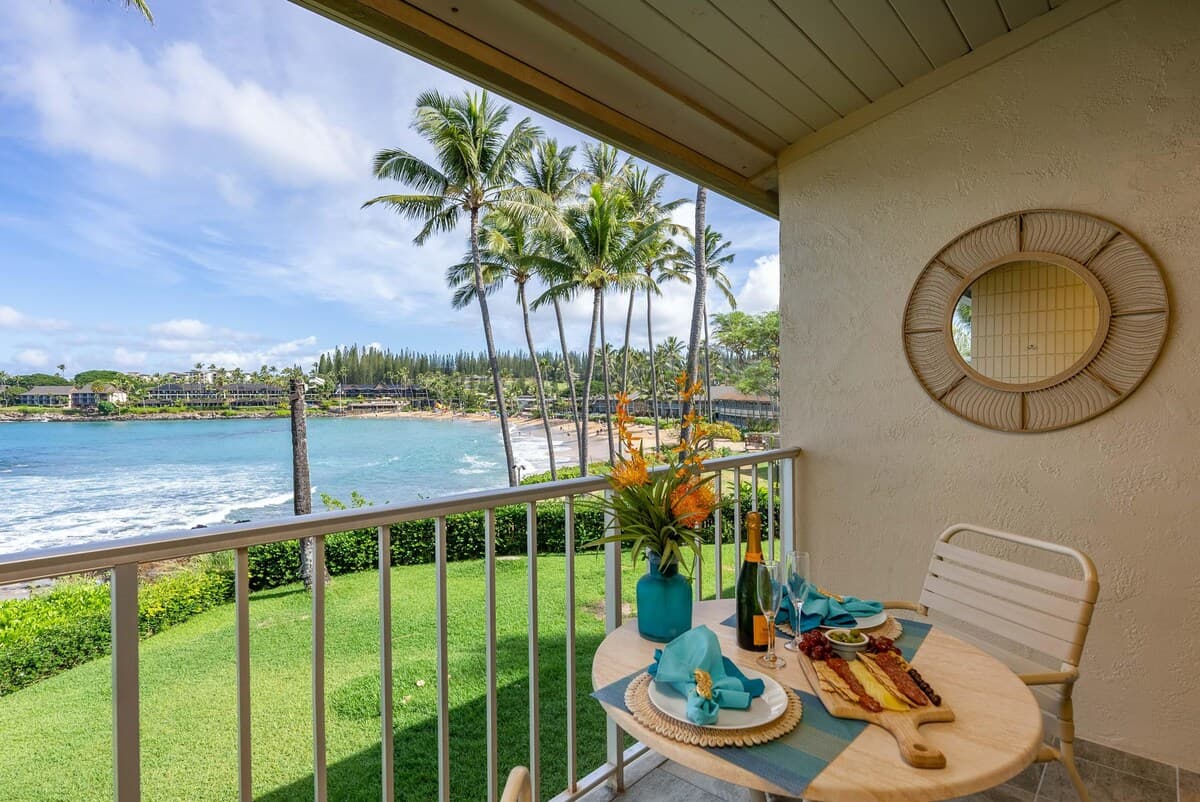 Condo in Lahaina · ★4.88 · Studio · 1 bed · 1 bath - Photo 4