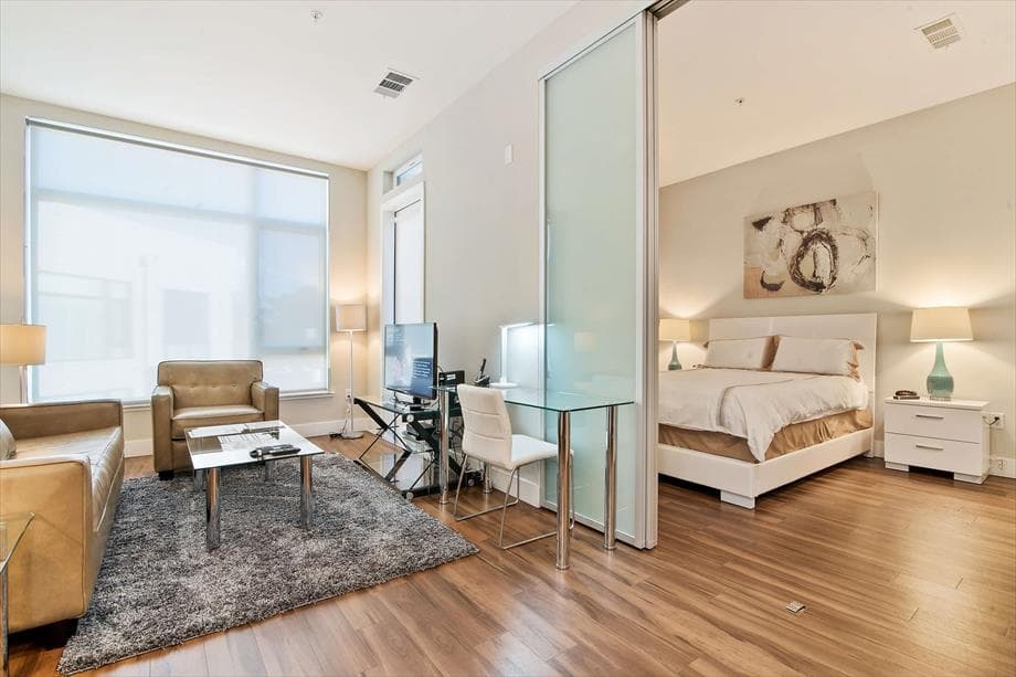 Luxury 1BR Apt Downtown Mountain View w/Parking - Photo 2