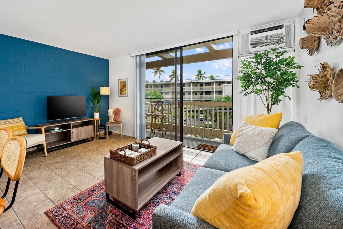 Condo in Kailua-Kona · ★4.73 · 1 bedroom · 2 beds · 1 bath - Photo 5