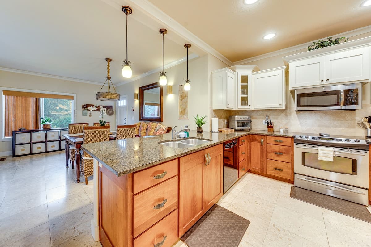 Condo in Koloa · ★4.95 · 2 bedrooms · 5 beds · 2 shared baths - Photo 5