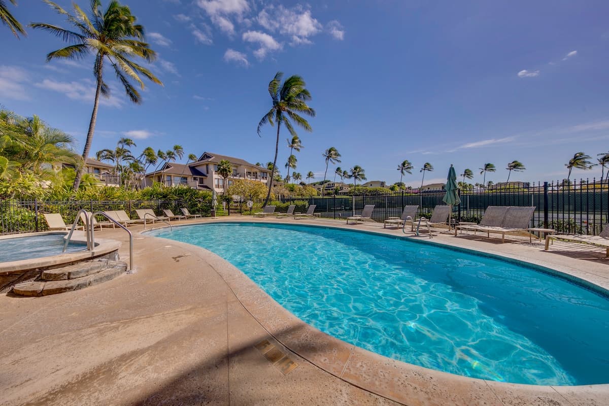 Condo in Koloa · ★4.95 · 2 bedrooms · 5 beds · 2 shared baths - Photo 3