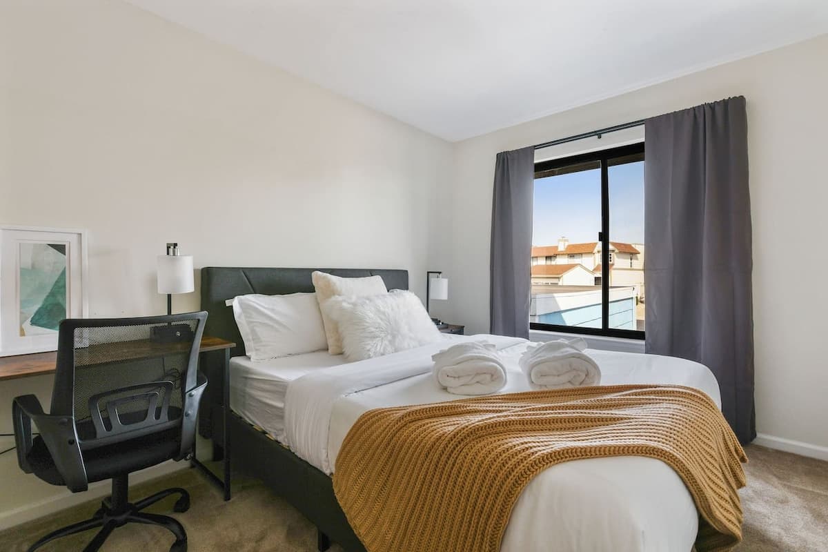 Elegant Haven in Westborough, South SF - Photo 1