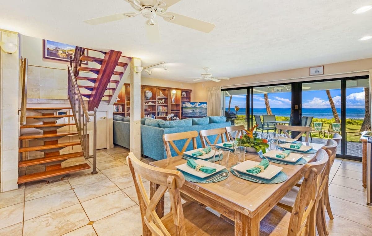 Townhouse in Lahaina · ★4.97 · 4 bedrooms · 5 beds · 3.5 baths - Photo 3