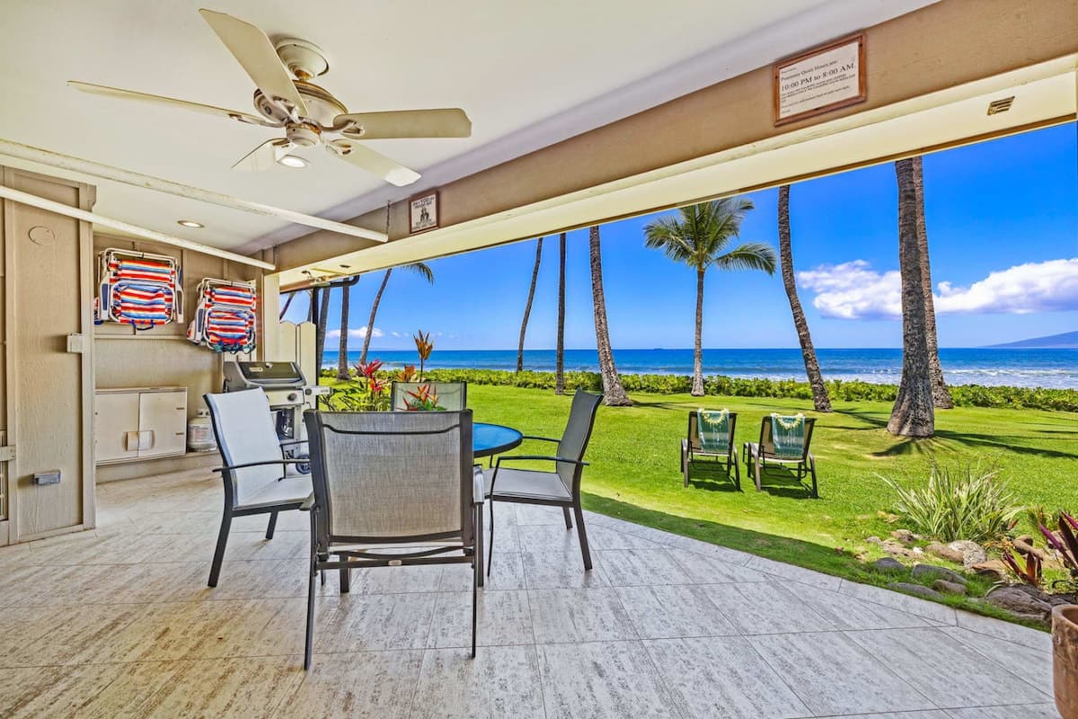 Townhouse in Lahaina · ★4.97 · 4 bedrooms · 5 beds · 3.5 baths - Photo 4