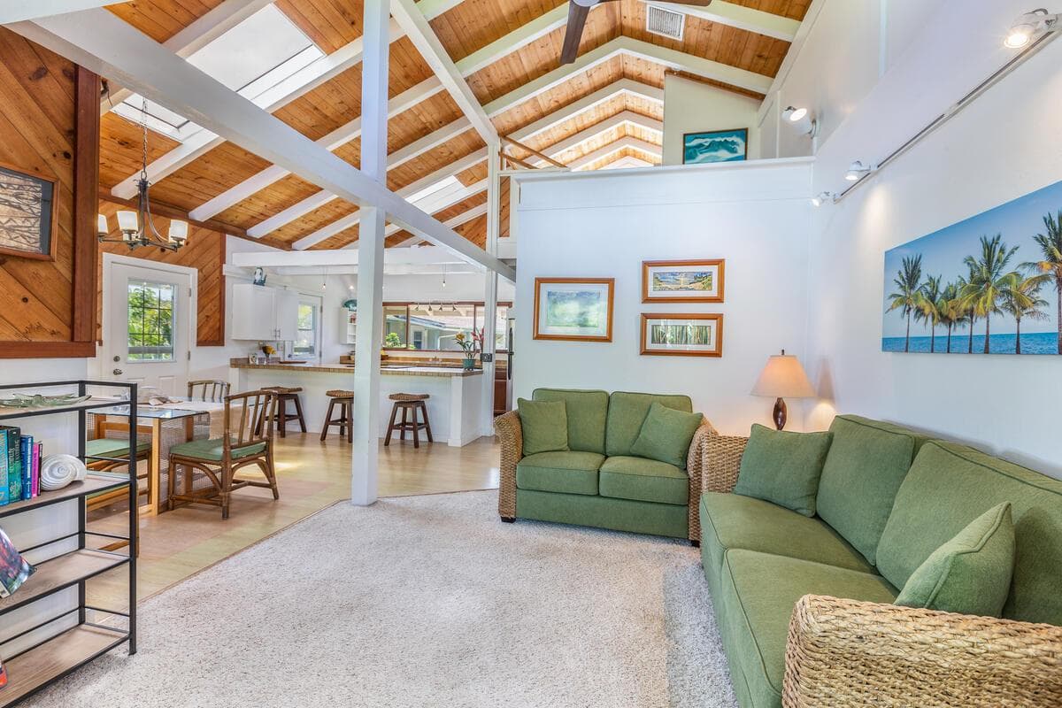 Home in Hanalei · ★4.29 · 2 bedrooms · 4 beds · 2 baths - Photo 3