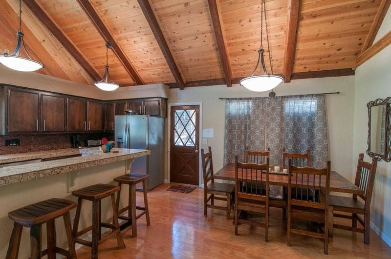 Rustic Mountain Elegance, Newly Remodeled - Photo 4