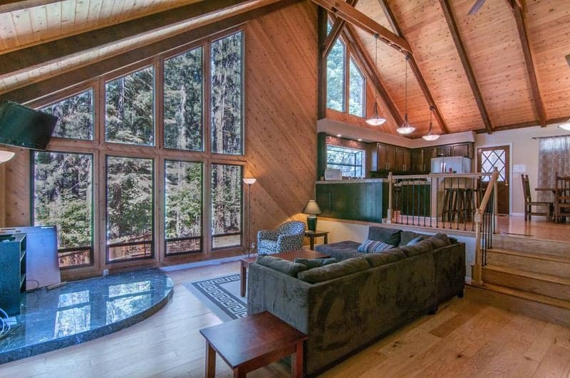 Rustic Mountain Elegance, Newly Remodeled - Photo 1
