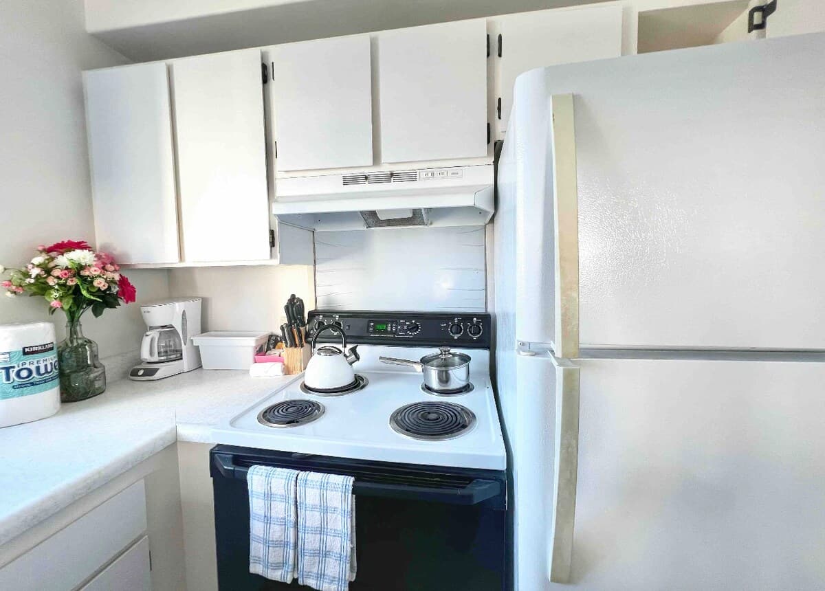 Condo in Honolulu · ★4.53 · 1 bedroom · 2 beds · 1 private bath - Photo 4