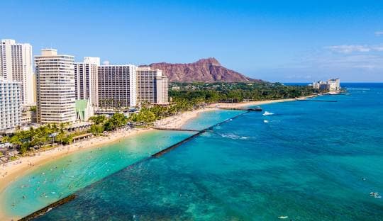Condo in Honolulu · ★4.53 · 1 bedroom · 2 beds · 1 private bath - Photo 1