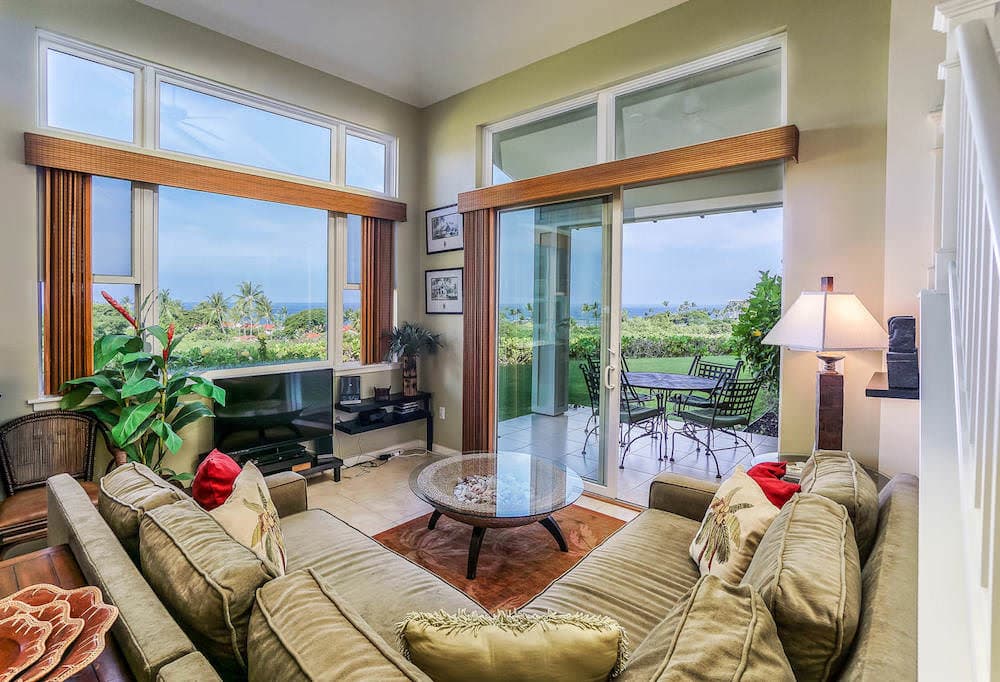 Townhouse in Kailua-Kona · ★4.84 · 3 bedrooms · 4 beds · 3 private baths - Photo 2