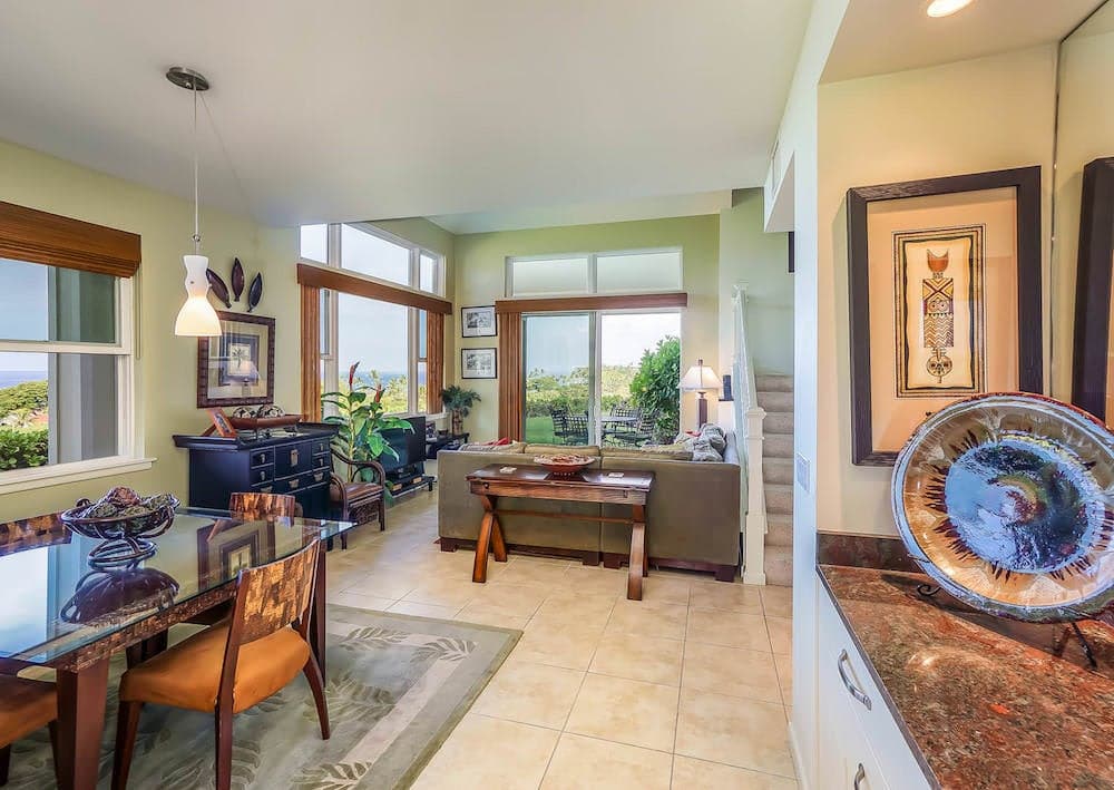 Townhouse in Kailua-Kona · ★4.84 · 3 bedrooms · 4 beds · 3 private baths - Photo 4