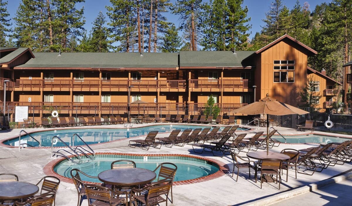 Condo in Zephyr Cove · 2 bedrooms · 4 beds · 1 private bath - Photo 4