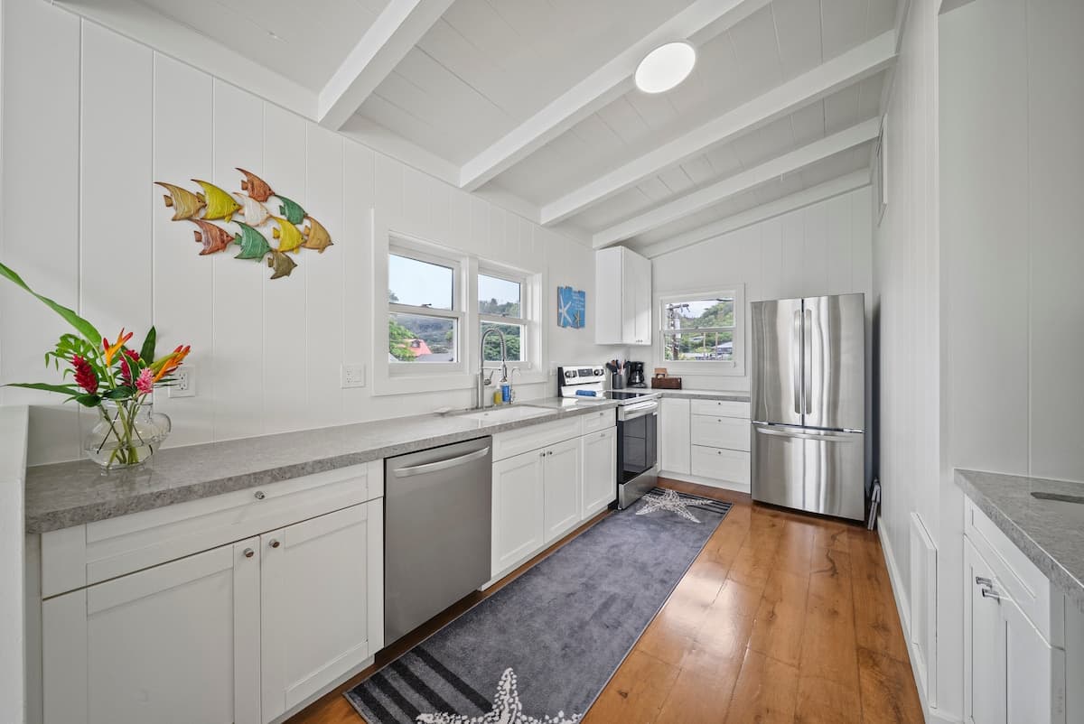 Home in Pupukea · ★5.0 · 3 bedrooms · 5 beds · 2 shared baths - Photo 4