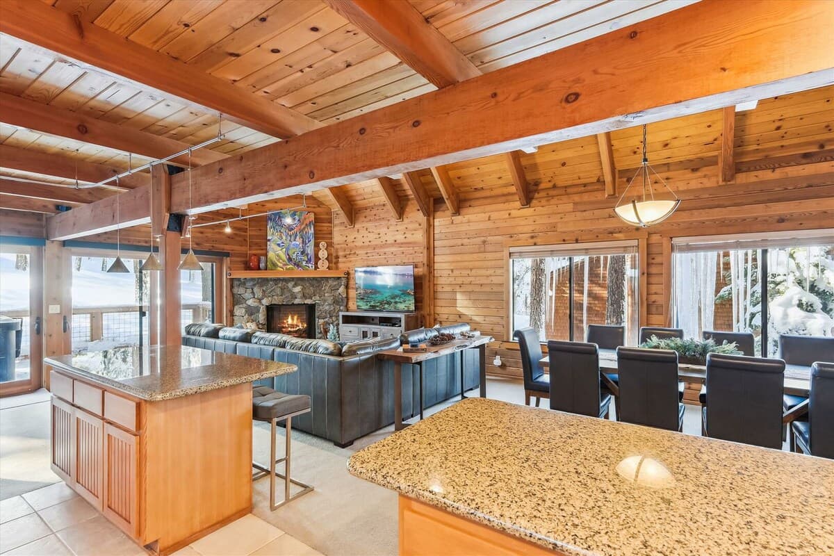 Luxury Northstar Home, Hot Tub, Heated Floors - Photo 5