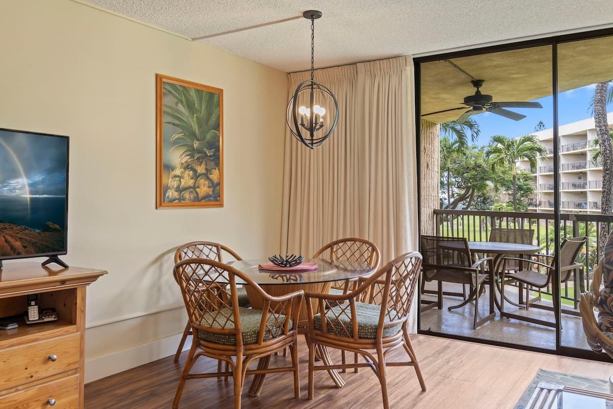 Condo in Kihei · ★4.0 · 1 bedroom · 3 beds · 2 baths - Photo 2