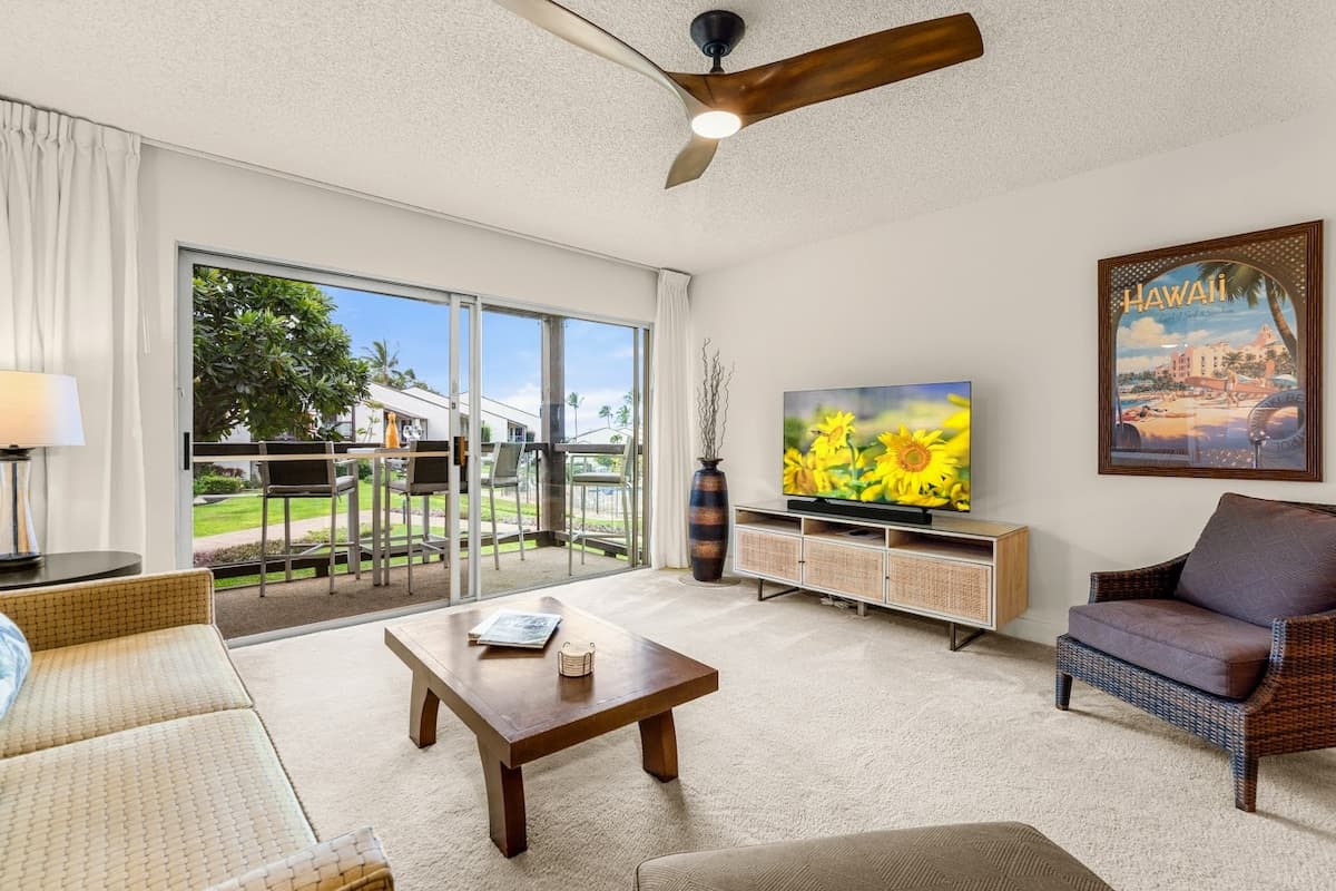 Condo in Kihei · ★4.85 · 1 bedroom · 2 beds · 1 bath - Photo 2