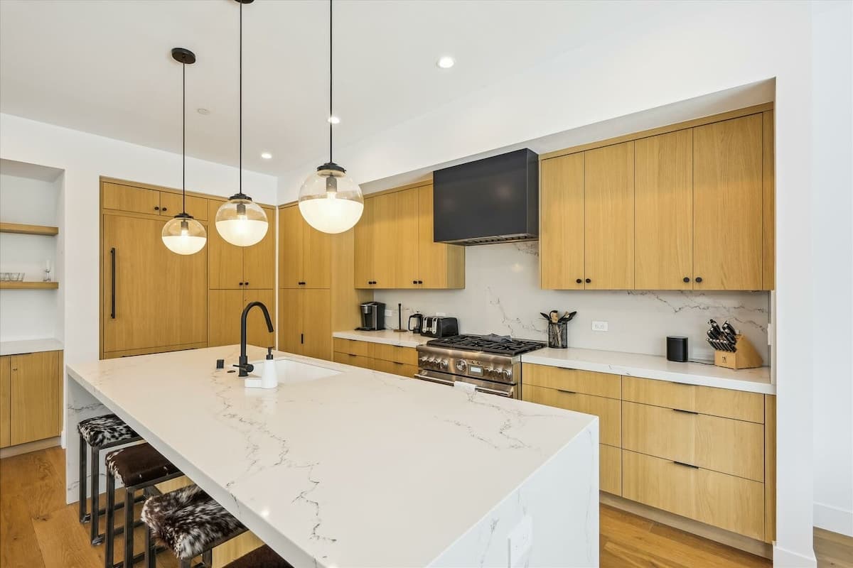 Diamond Run Ski-in Mountain Modern Home - Photo 3