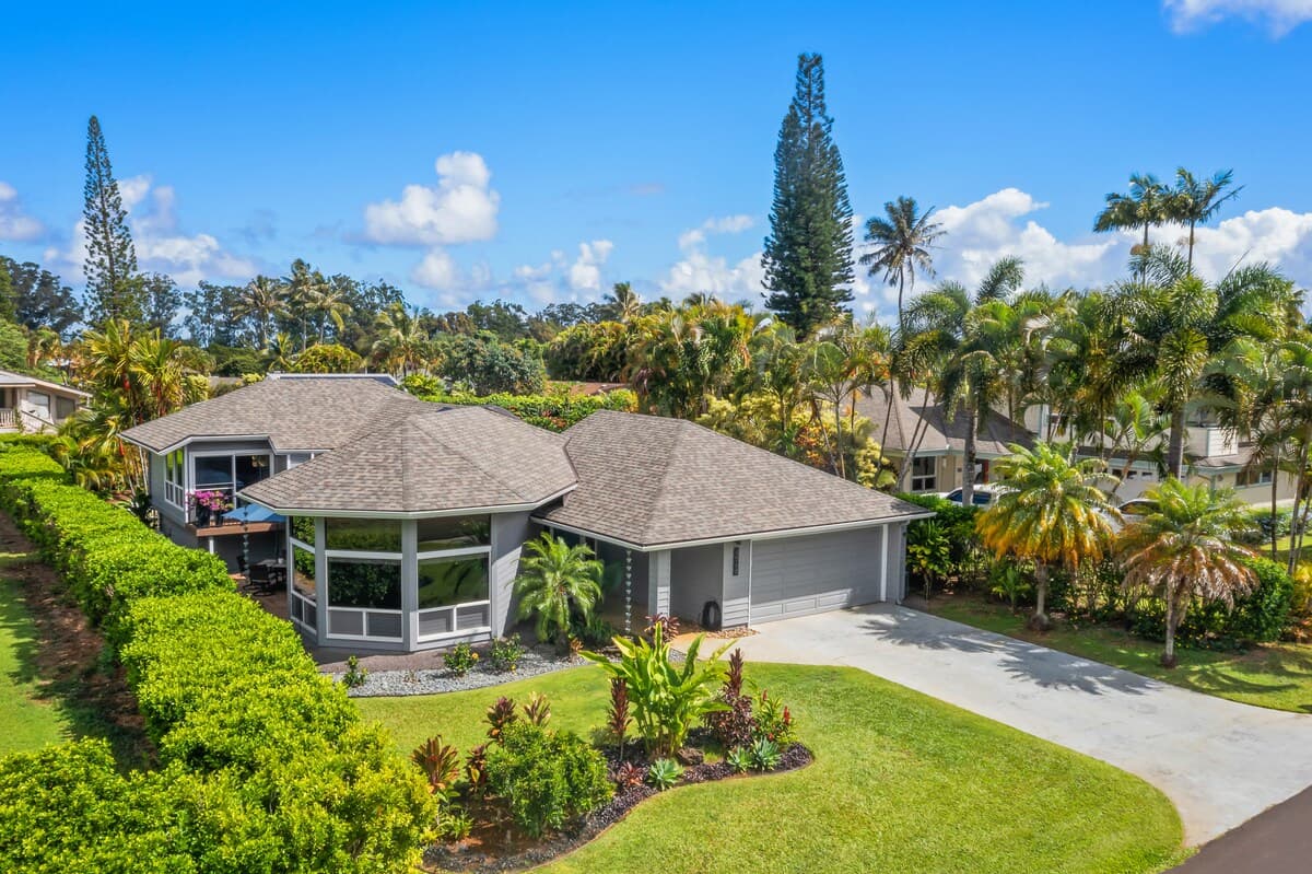 Home in Princeville · ★5.0 · 3 bedrooms · 4 beds · 2 baths - Photo 2