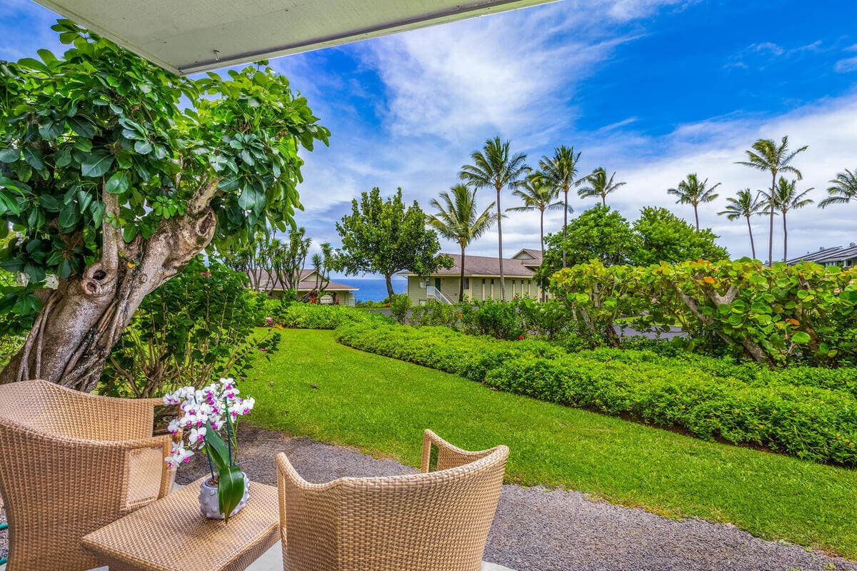 Condo in Princeville · ★4.8 · 2 bedrooms · 2 beds · 2 private baths - Photo 1