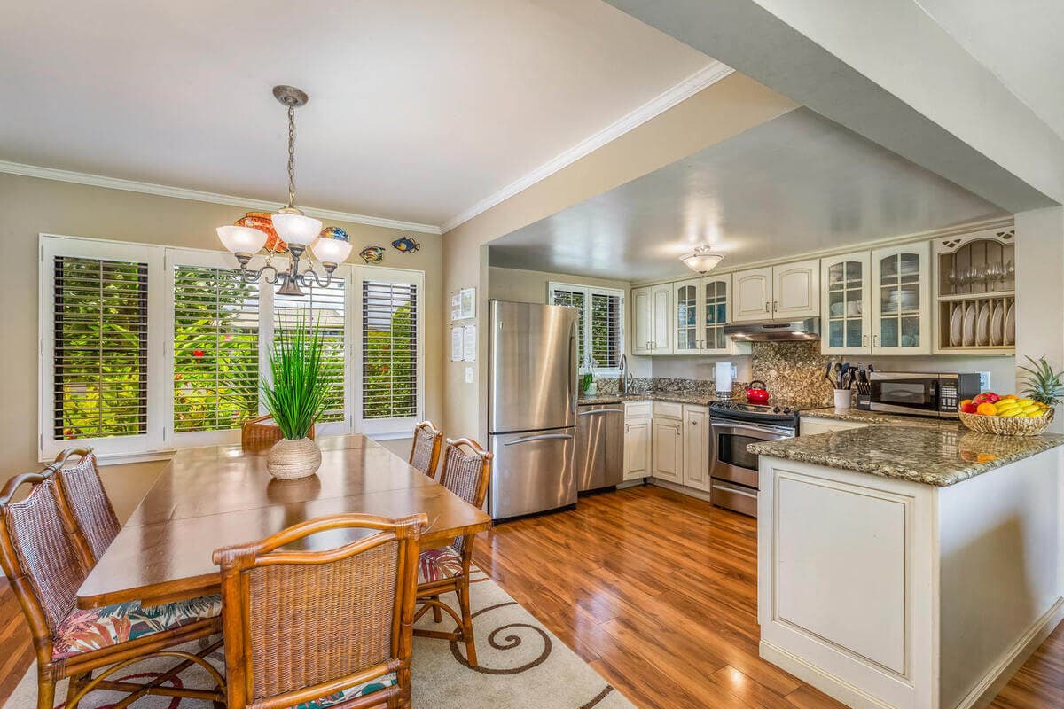Condo in Princeville · ★4.8 · 2 bedrooms · 2 beds · 2 private baths - Photo 2