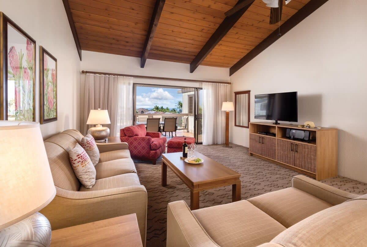 Condo in Kailua-Kona · ★5.0 · 2 bedrooms · 4 beds · 2 private baths - Photo 3