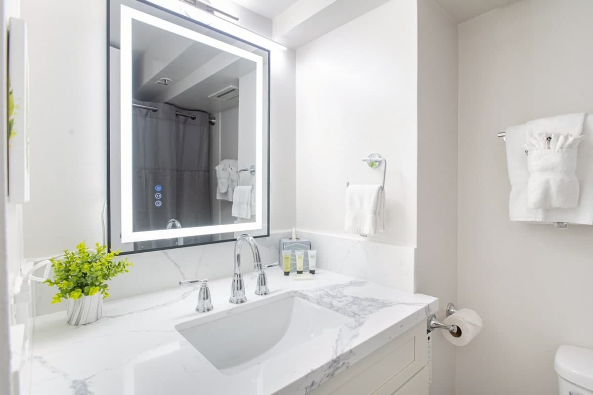 Condo in Honolulu · ★4.58 · 1 bedroom · 2 beds · No bathroom - Photo 3