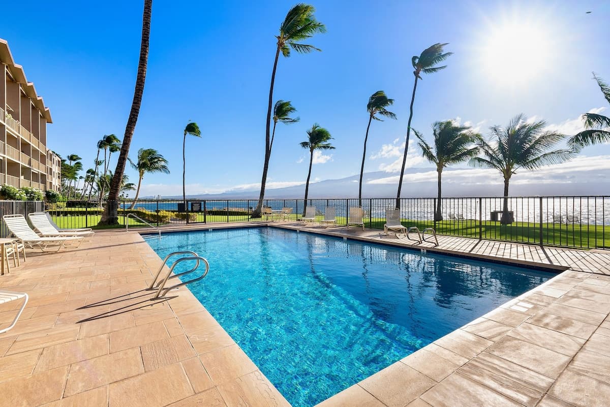 Condo in Wailuku · ★4.97 · 1 bedroom · 1 bed · 1 private bath - Photo 5