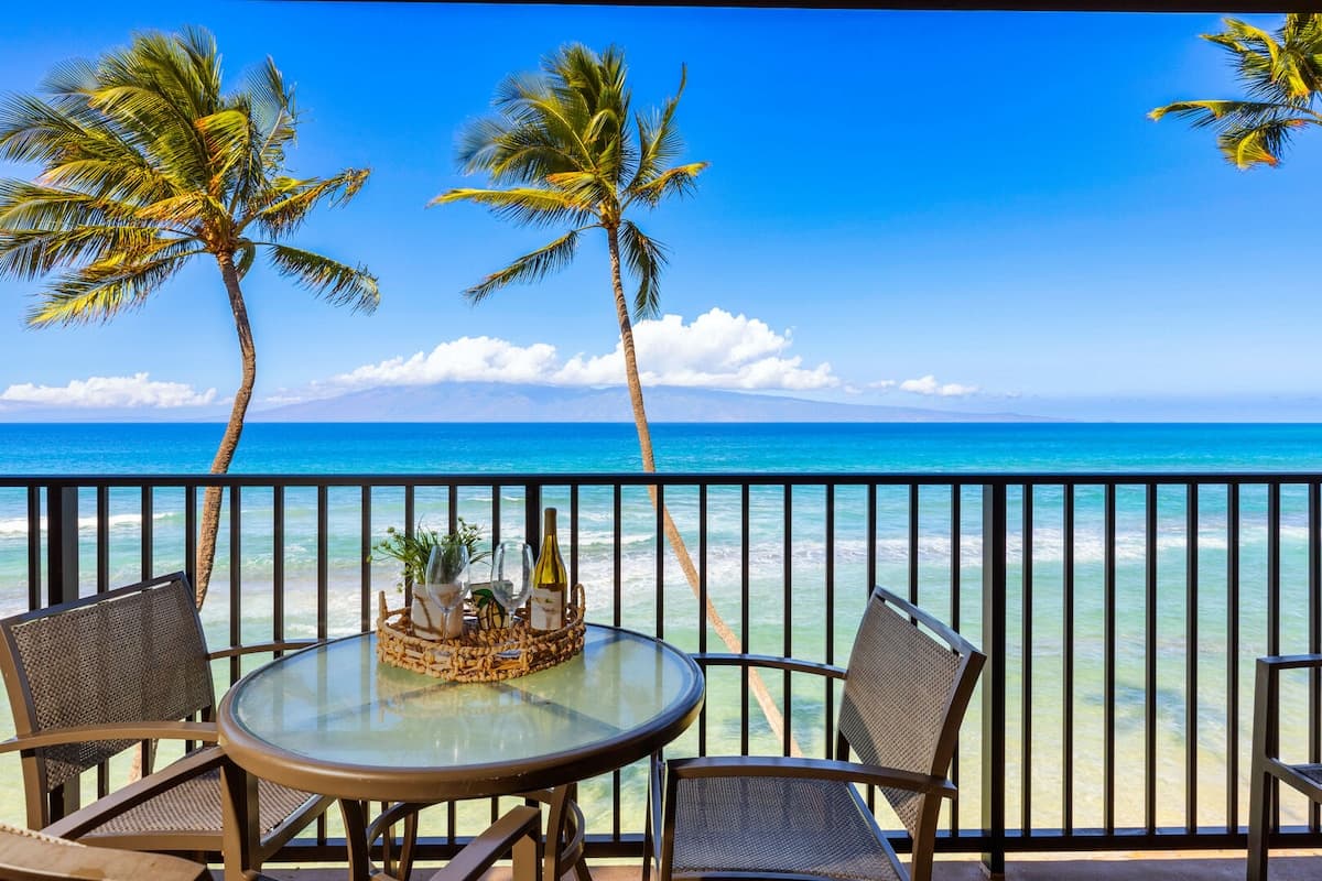 Condo in Lahaina · ★4.78 · 2 bedrooms · 4 beds · 2 baths - Photo 1