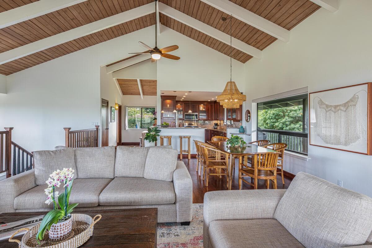 Home in Princeville · ★5.0 · 3 bedrooms · 3 beds · 2.5 baths - Photo 3