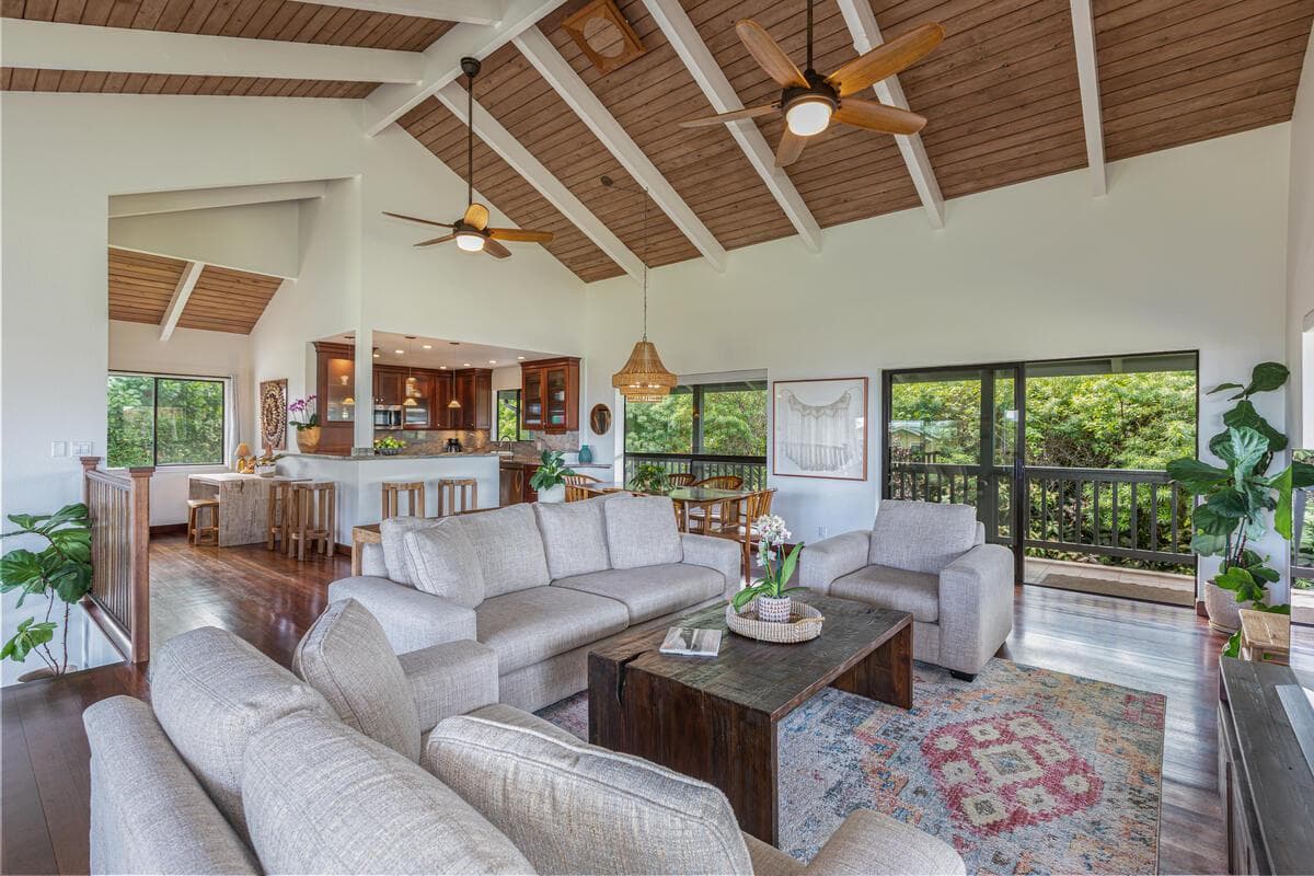 Home in Princeville · ★5.0 · 3 bedrooms · 3 beds · 2.5 baths - Photo 2