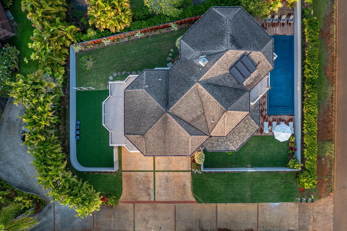 Home in Princeville · ★5.0 · 4 bedrooms · 7 beds · 3.5 baths - Photo 4