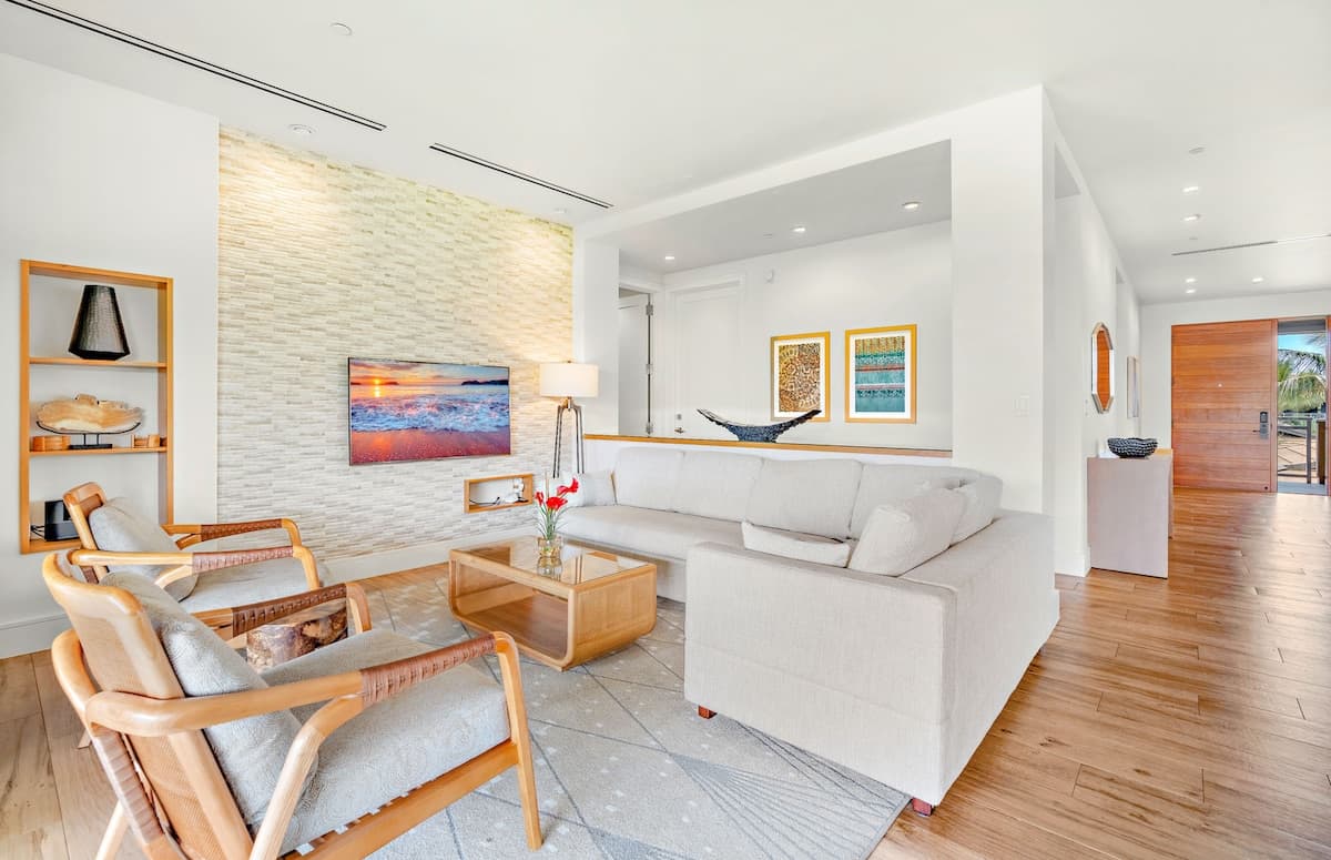 Condo in Lahaina · ★4.89 · 3 bedrooms · 4 beds · 3 baths - Photo 3