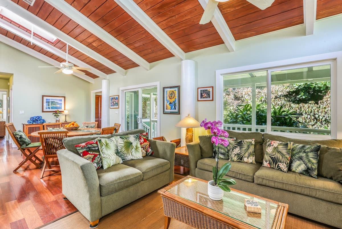 Home in Hanalei · ★4.9 · 3 bedrooms · 4 beds · 3 baths - Photo 1