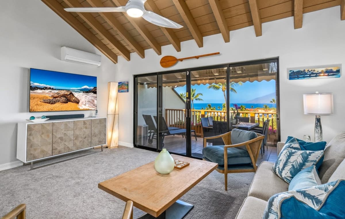 Luxurious & Spacious Ocean Vistas - Photo 1