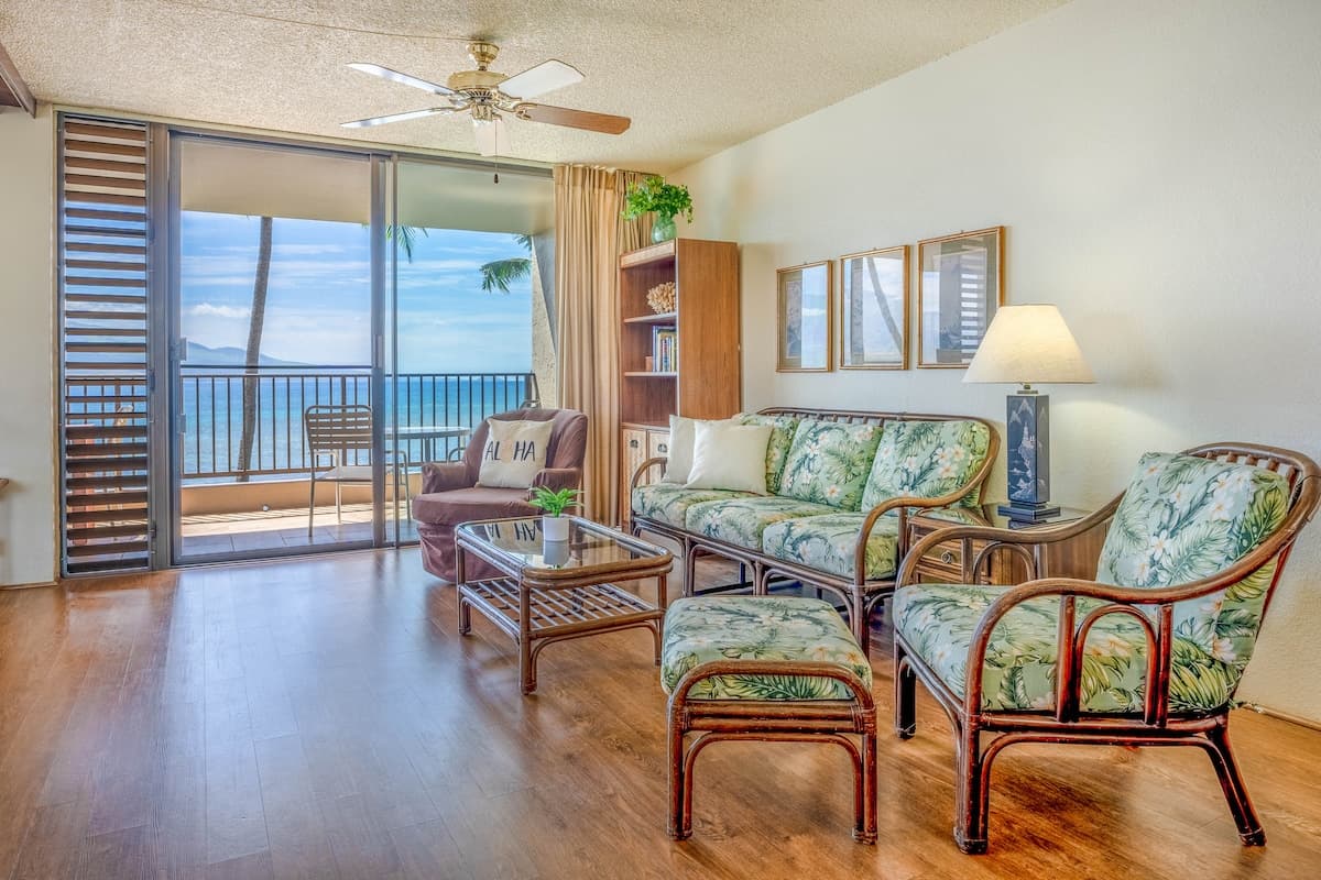 Condo in Wailuku · ★4.57 · 3 bedrooms · 5 beds · 2 baths - Photo 4