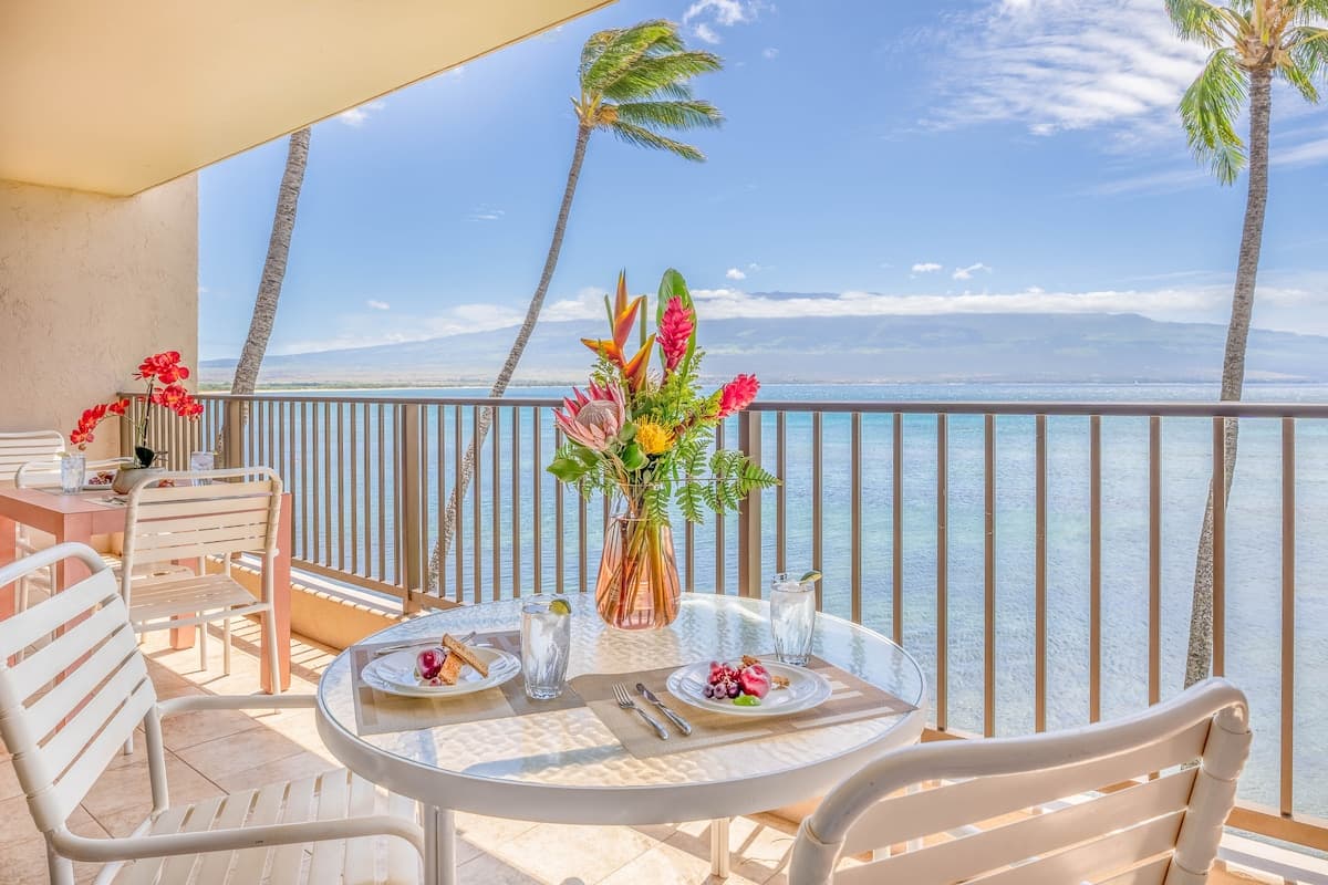 Condo in Wailuku · ★4.57 · 3 bedrooms · 5 beds · 2 baths - Photo 1