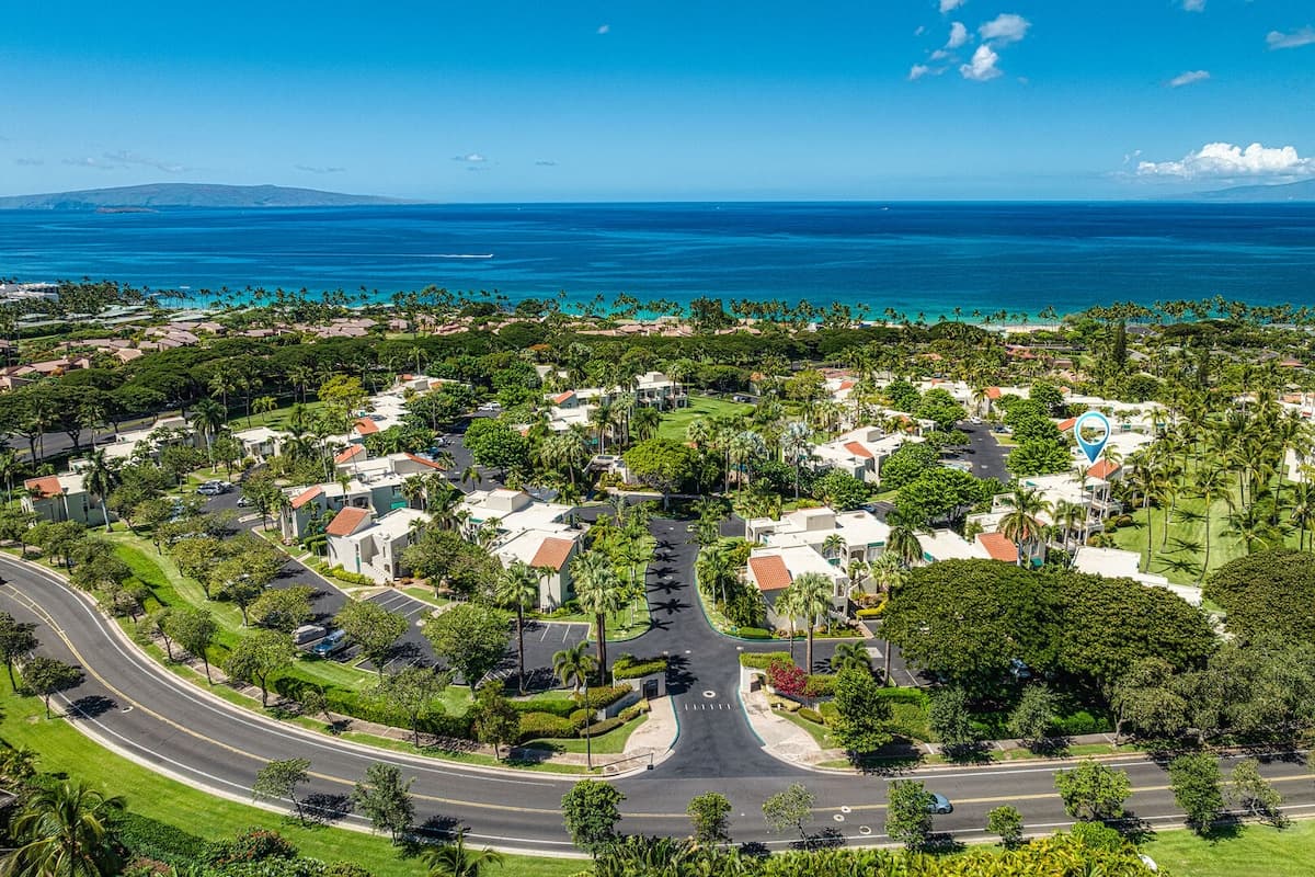 Condo in Kihei · ★5.0 · 1 bedroom · 2 beds · 2 baths - Photo 5