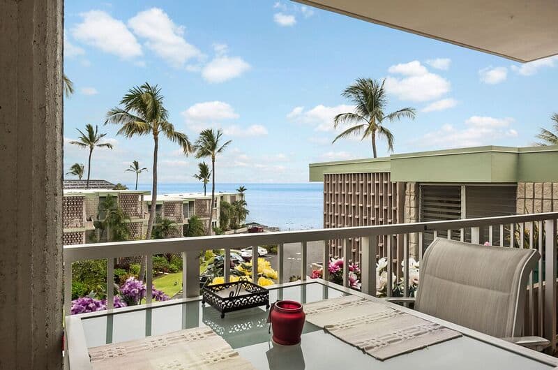 Condo in Kailua-Kona · ★4.85 · 1 bedroom · 2 beds · 1 bath - Photo 1