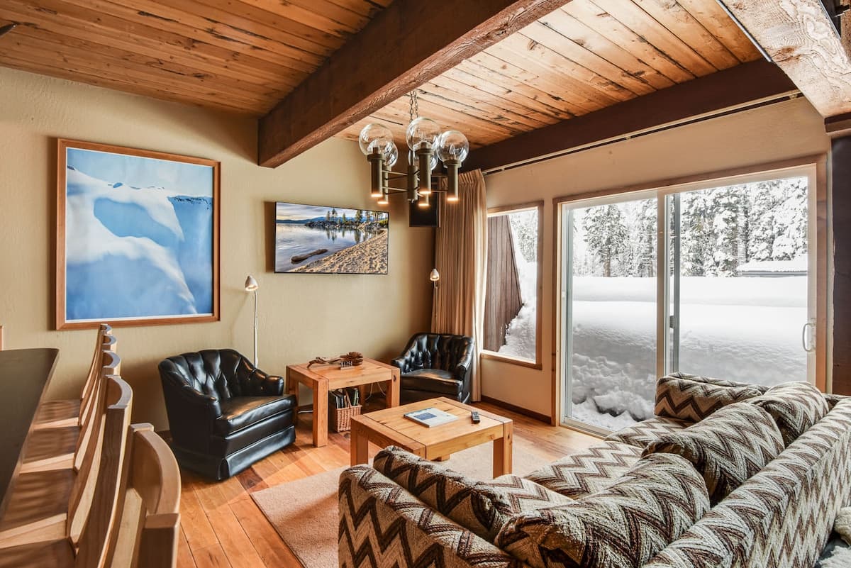 Alpine Meadows Ski Haven with Mountain Views - Photo 1