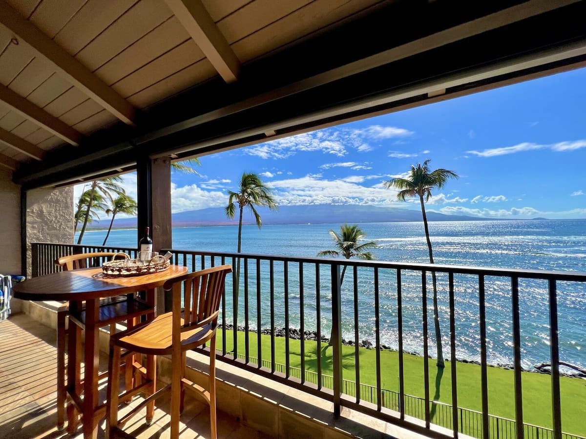 Condo in Wailuku · ★4.88 · 1 bedroom · 1 bed · 1 bath - Photo 3