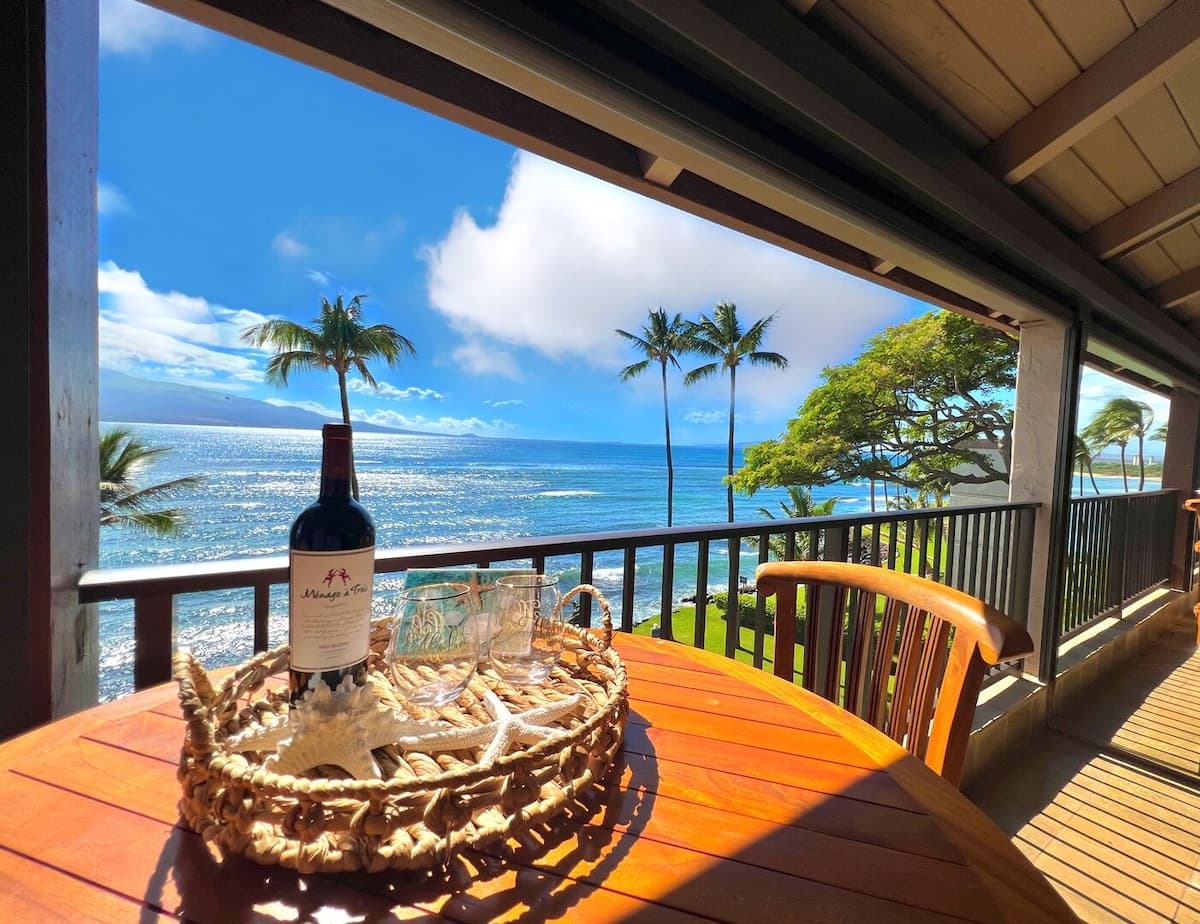 Condo in Wailuku · ★4.88 · 1 bedroom · 1 bed · 1 bath - Photo 1