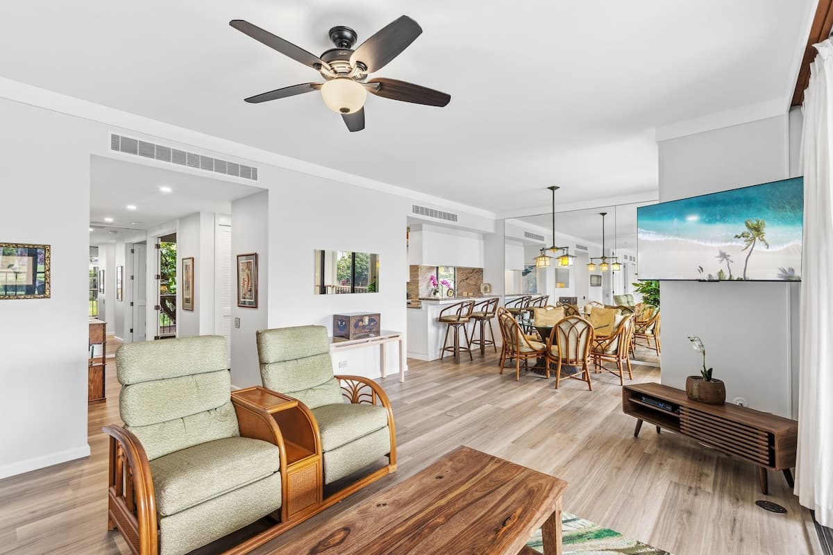 Condo in Waimea · ★4.67 · 2 bedrooms · 3 beds · 2.5 baths - Photo 2