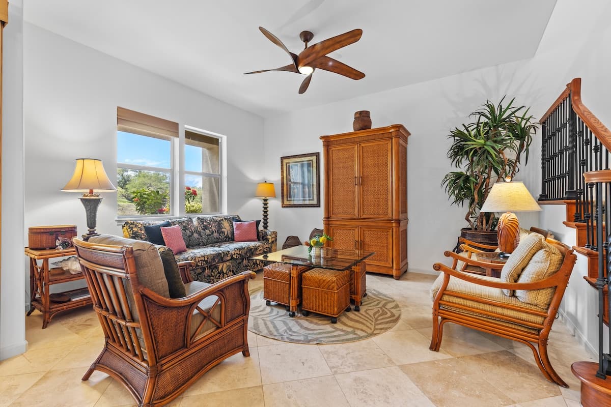Condo in Waimea · ★5.0 · 2 bedrooms · 4 beds · 2.5 baths - Photo 2