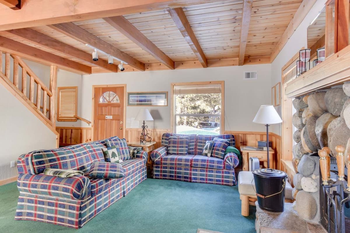 West Shore Family Home with Rooftop Deck & Trails - Photo 3