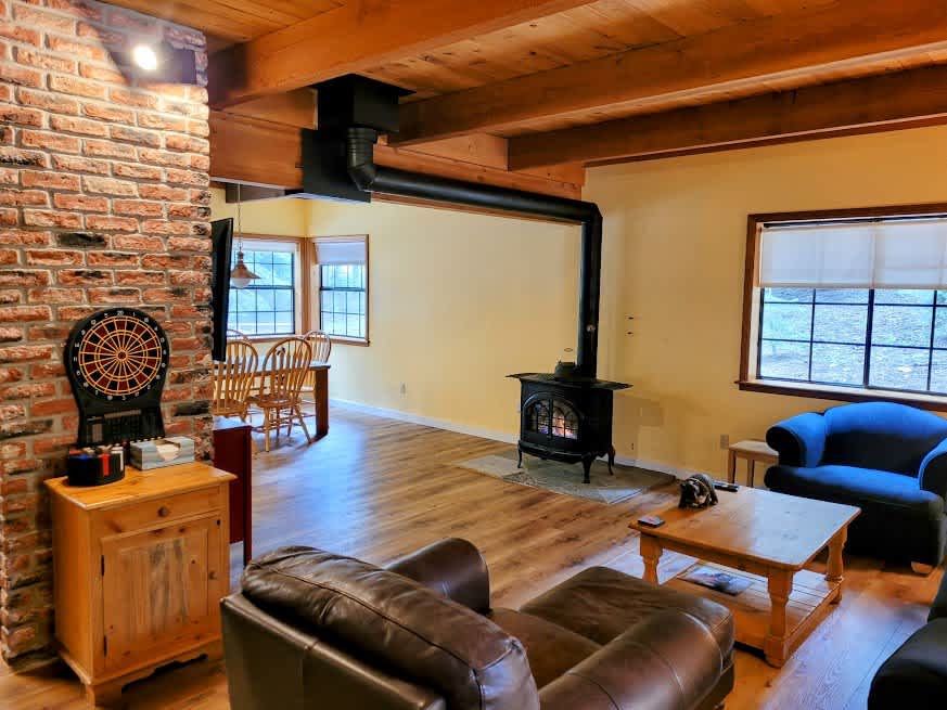 Cozy Truckee Cottage with Pool & Hot Tub - Photo 1