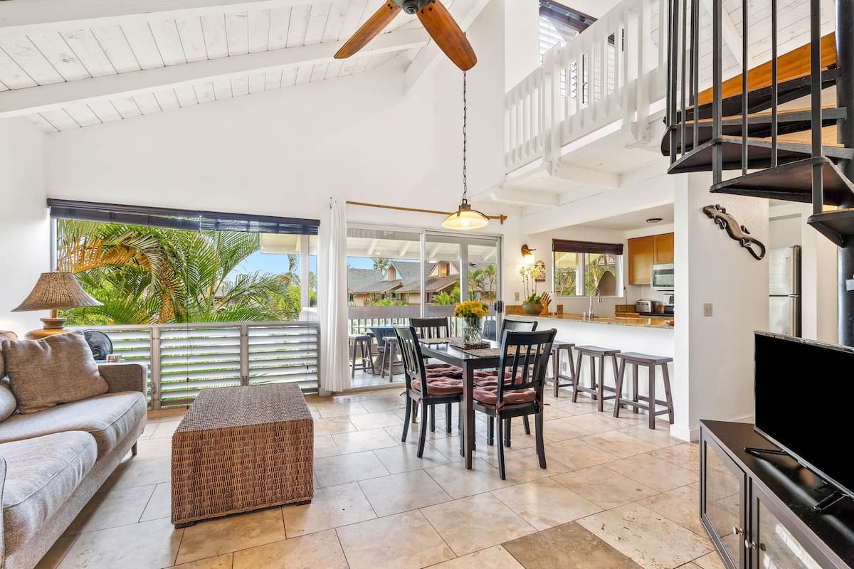 Condo in Princeville · ★4.81 · 2 bedrooms · 3 beds · 1.5 shared baths - Photo 1