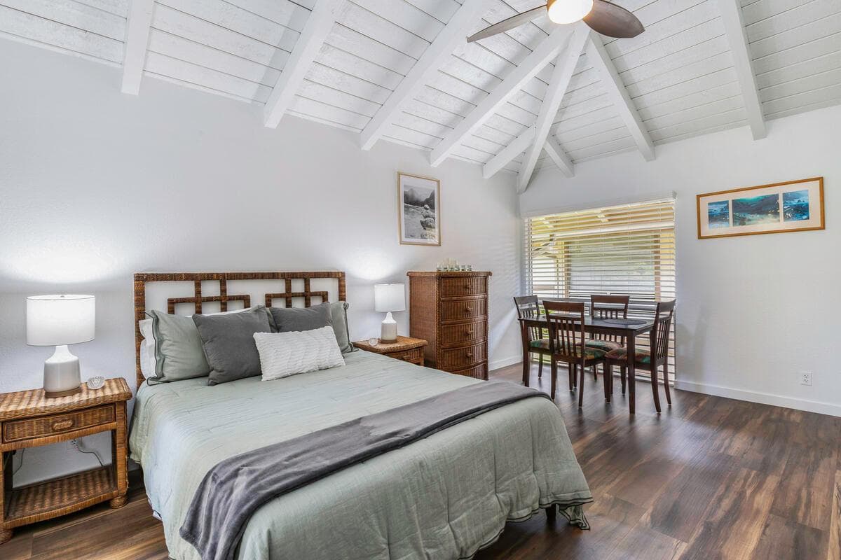 Home in Princeville · ★4.69 · 1 bedroom · 1 bed · 1 shared bath - Photo 2