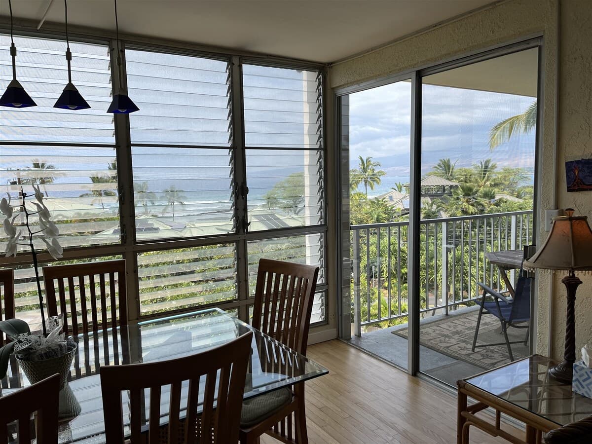 Condo in Waimea · ★4.74 · 4 bedrooms · 5 beds · 3 private baths - Photo 2