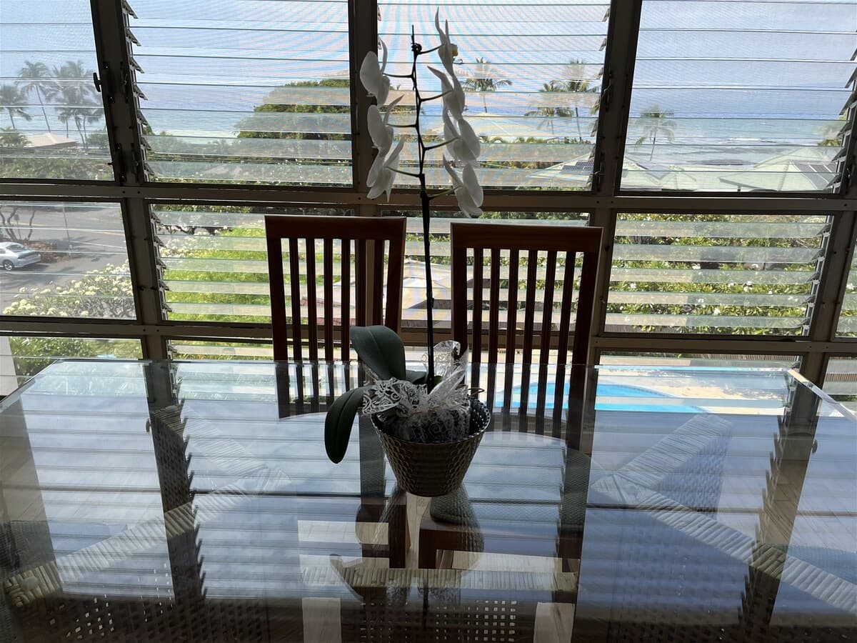 Condo in Waimea · ★4.74 · 4 bedrooms · 5 beds · 3 private baths - Photo 4